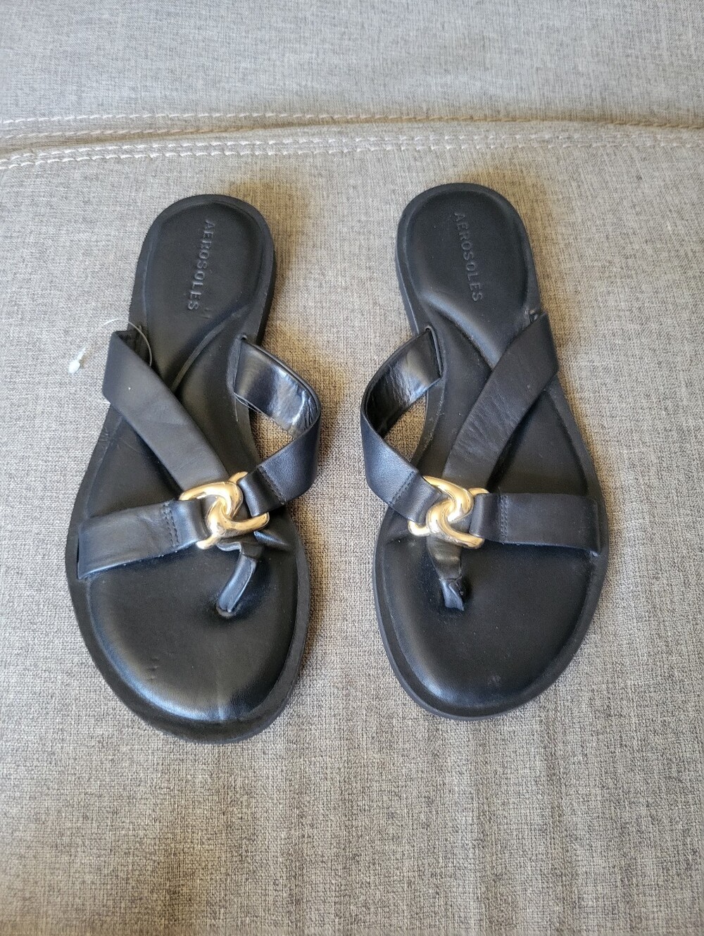 AEROSOLES Black Leather Slip-On Sandals with Gold Chain Accent